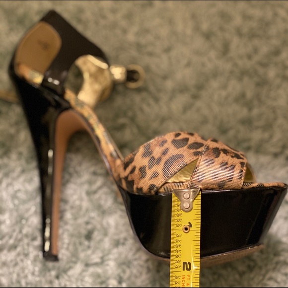Leopard & Black Patent Open Toe Heels - Picture 8 of 8